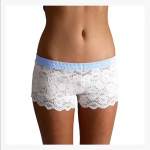 Foxers lace boy shorts